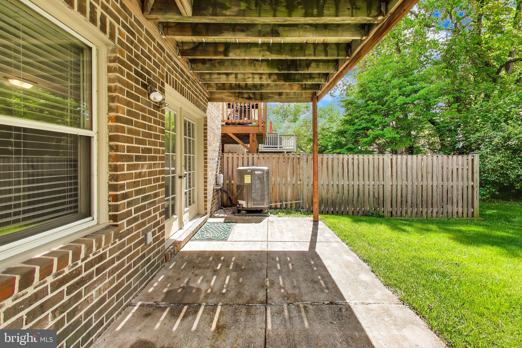 INVERNESS KNOLLS - Residential