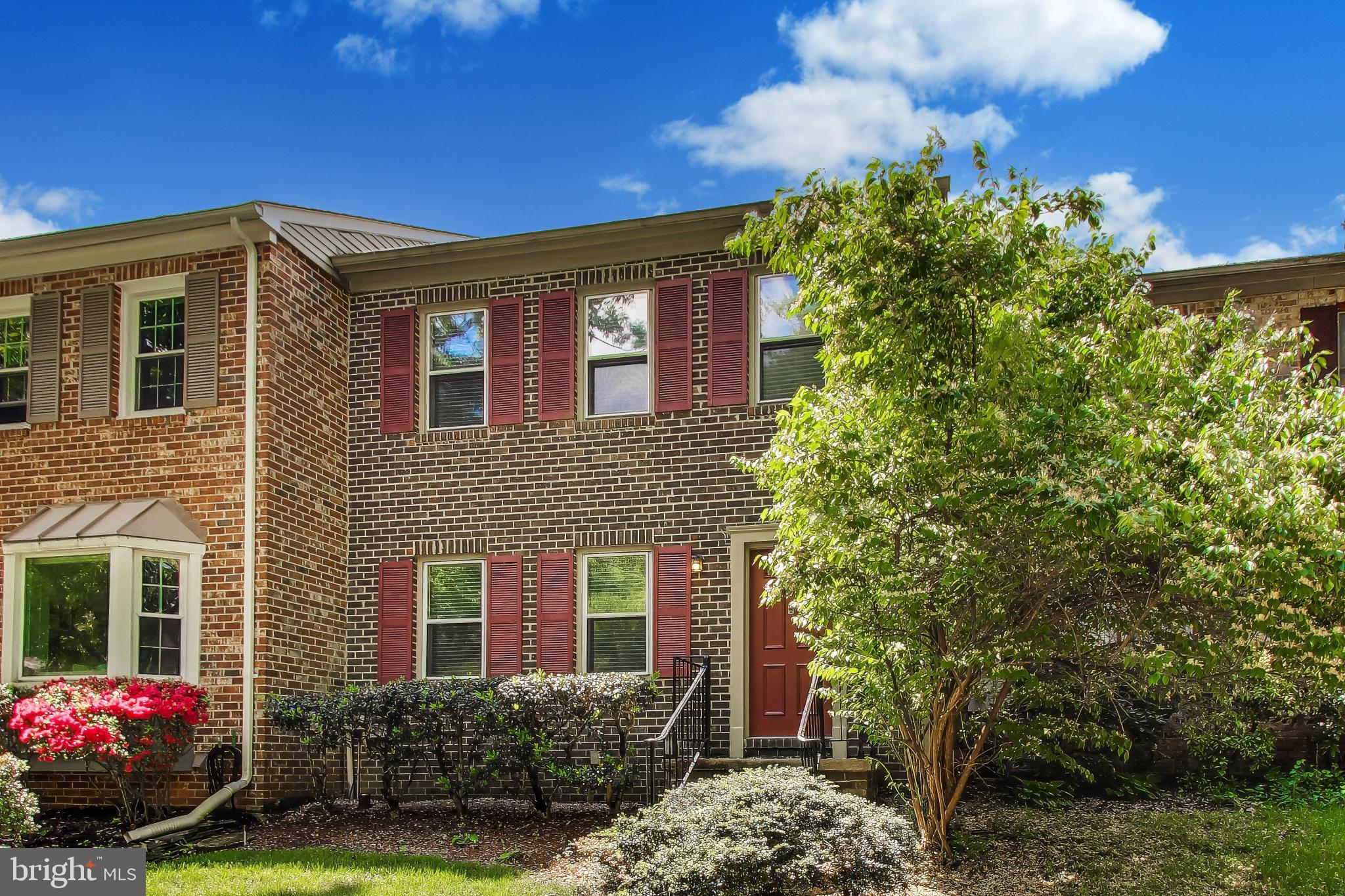 INVERNESS KNOLLS - Residential
