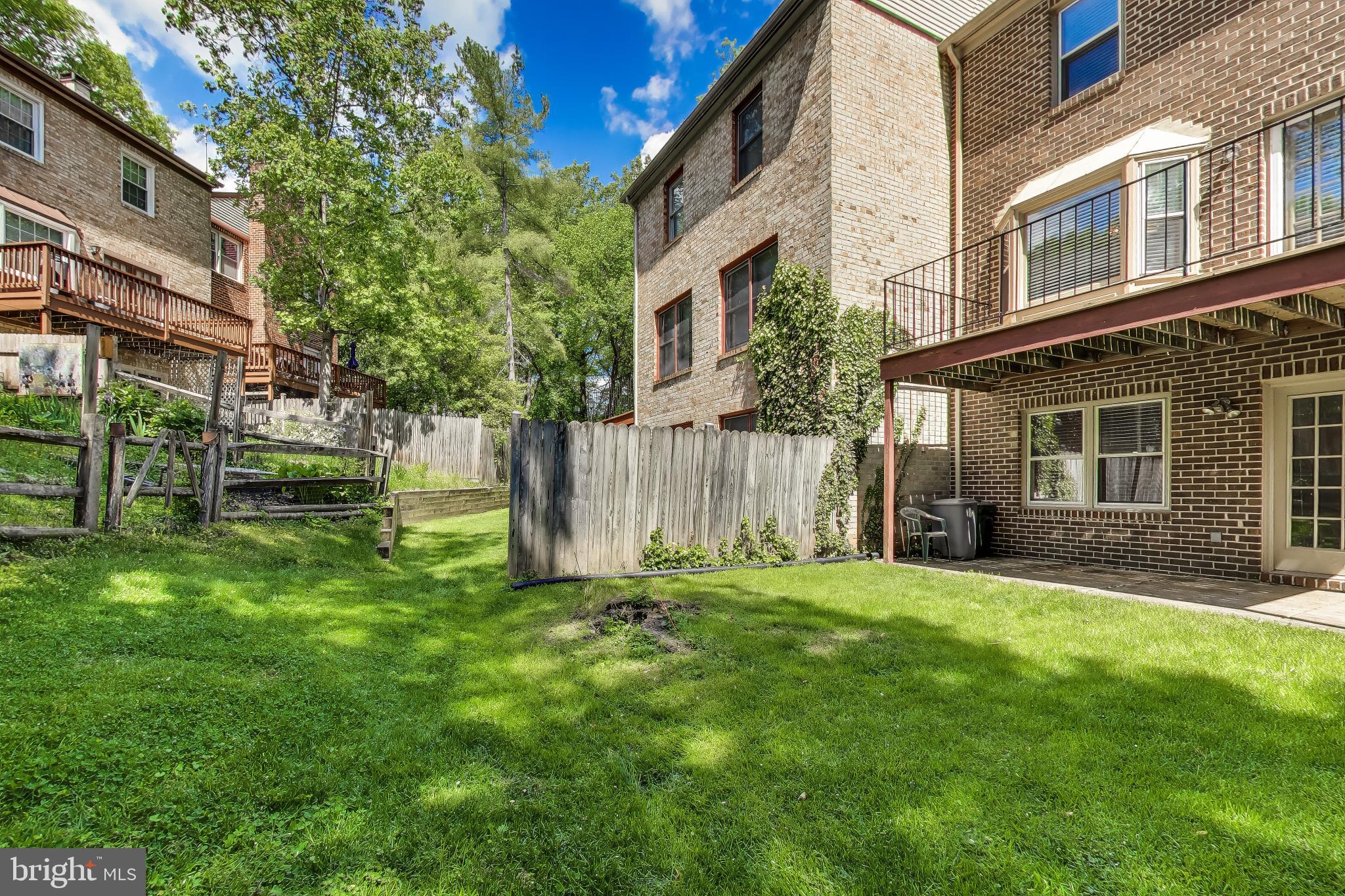 INVERNESS KNOLLS - Residential