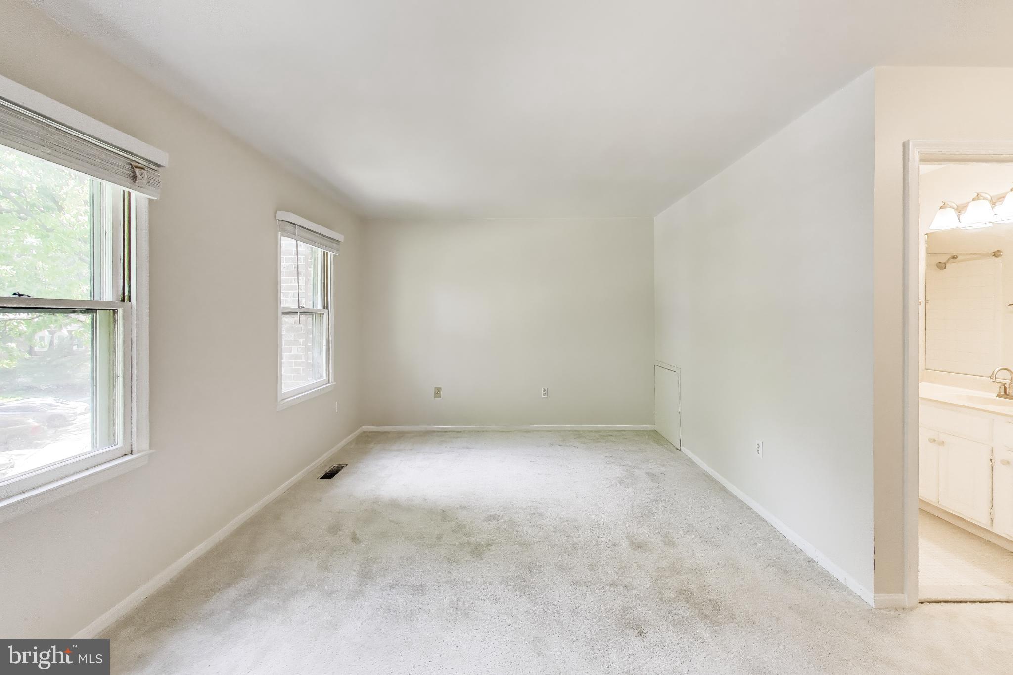 INVERNESS KNOLLS - Residential
