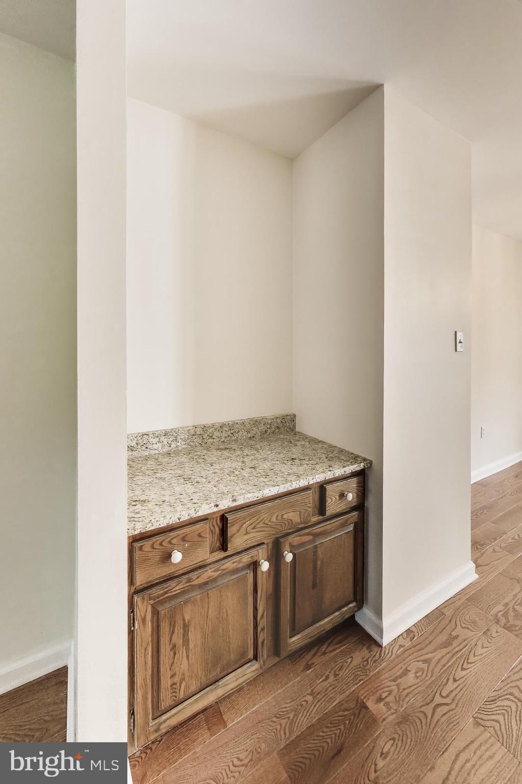 INVERNESS KNOLLS - Residential