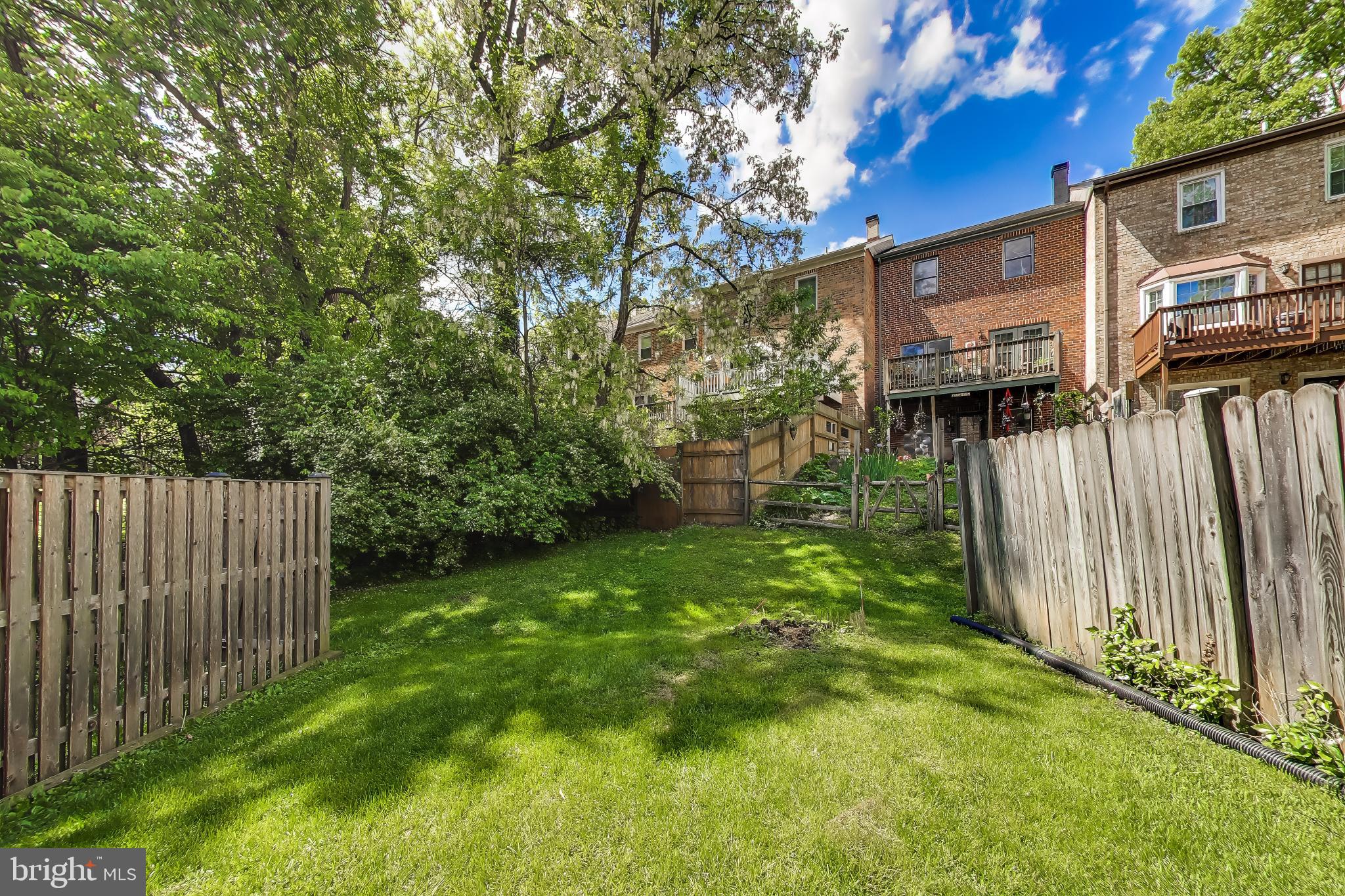 INVERNESS KNOLLS - Residential
