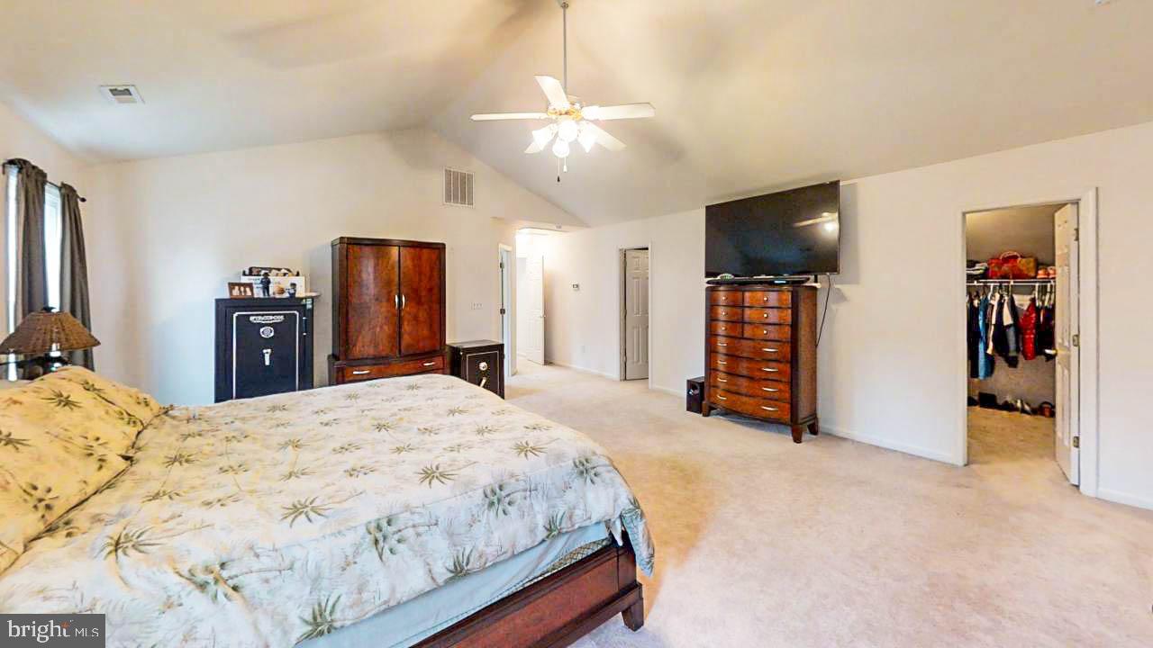 STAFFORD LAKES VILLAGE - Residential