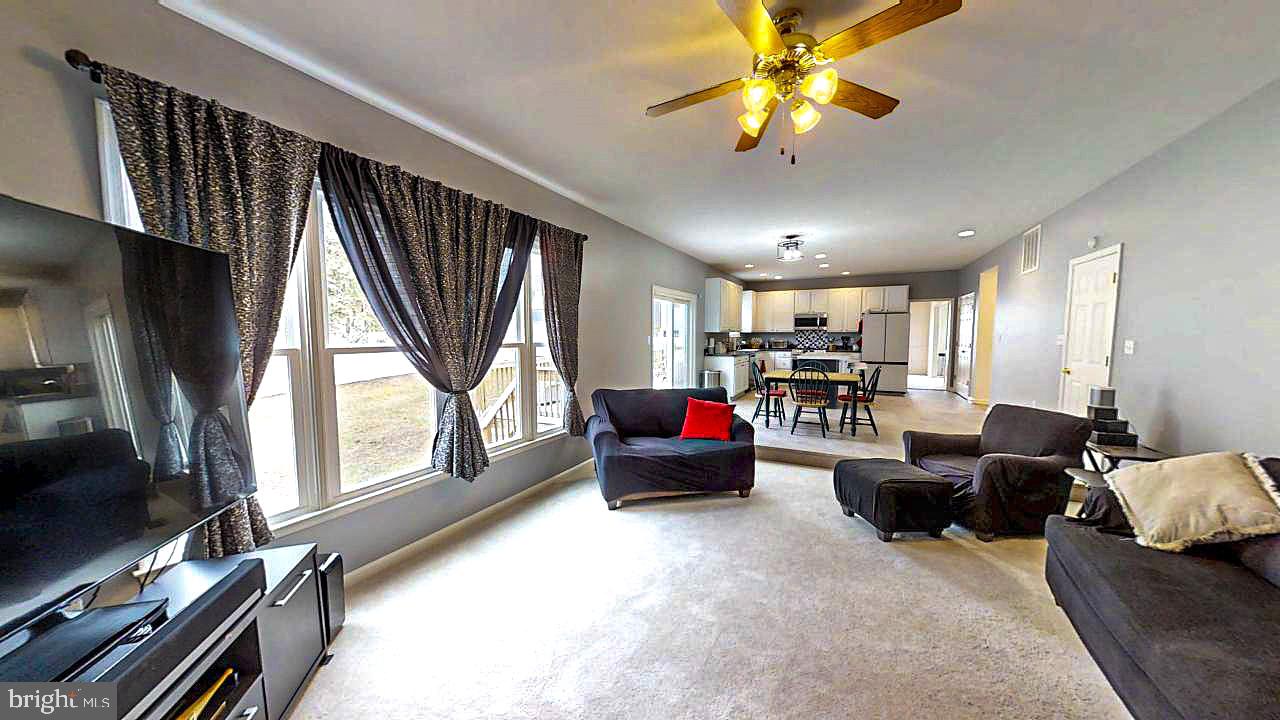 STAFFORD LAKES VILLAGE - Residential