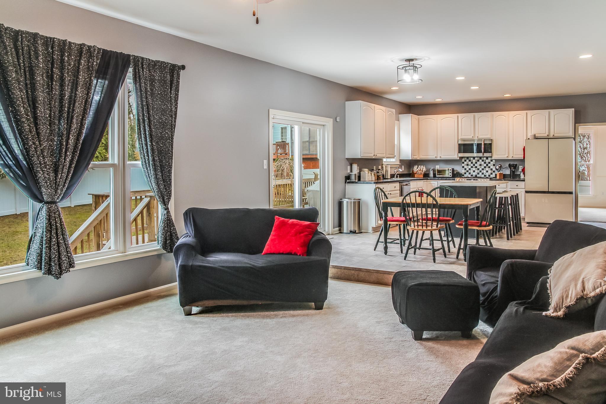 STAFFORD LAKES VILLAGE - Residential