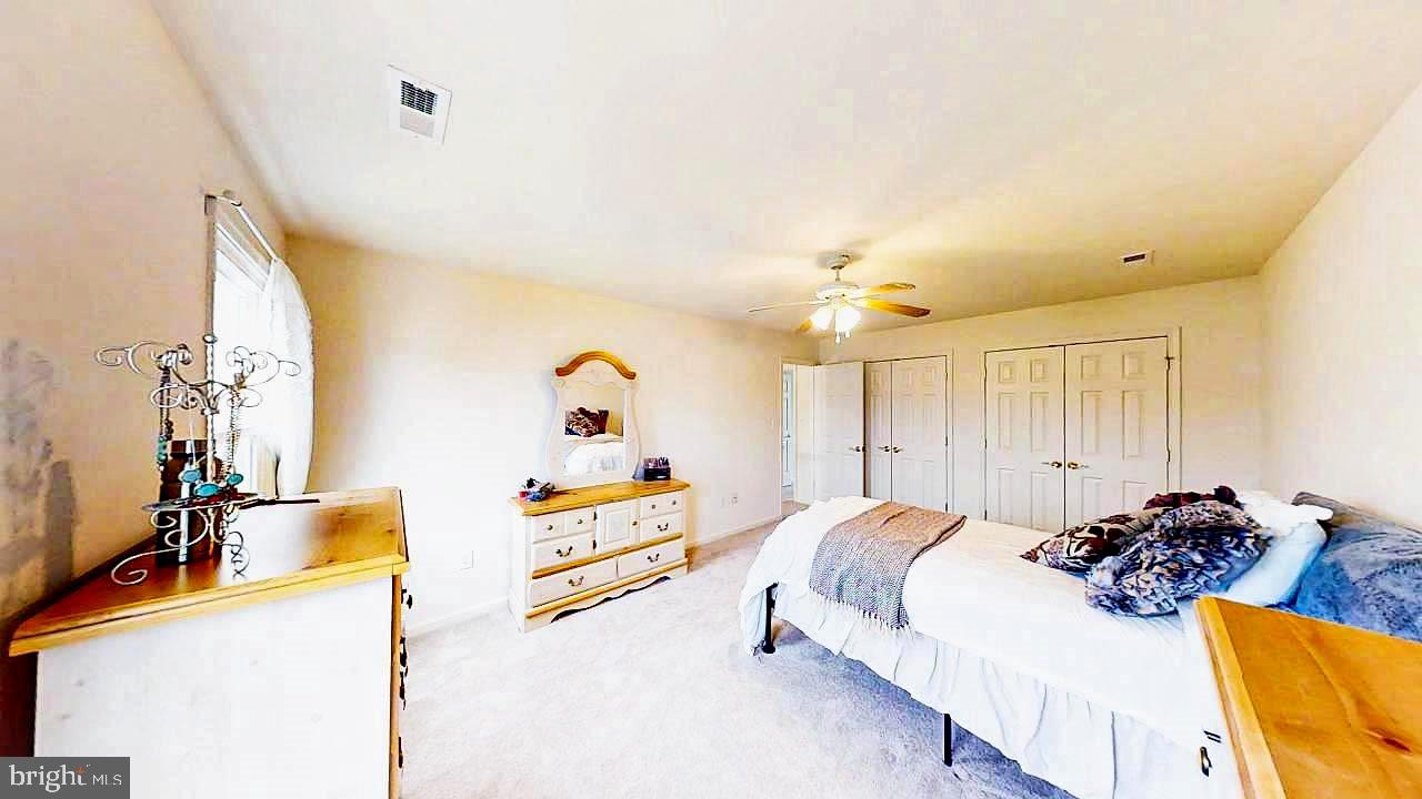 STAFFORD LAKES VILLAGE - Residential