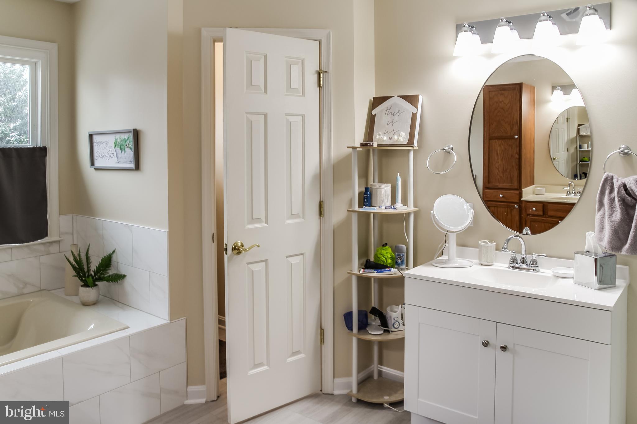 STAFFORD LAKES VILLAGE - Residential