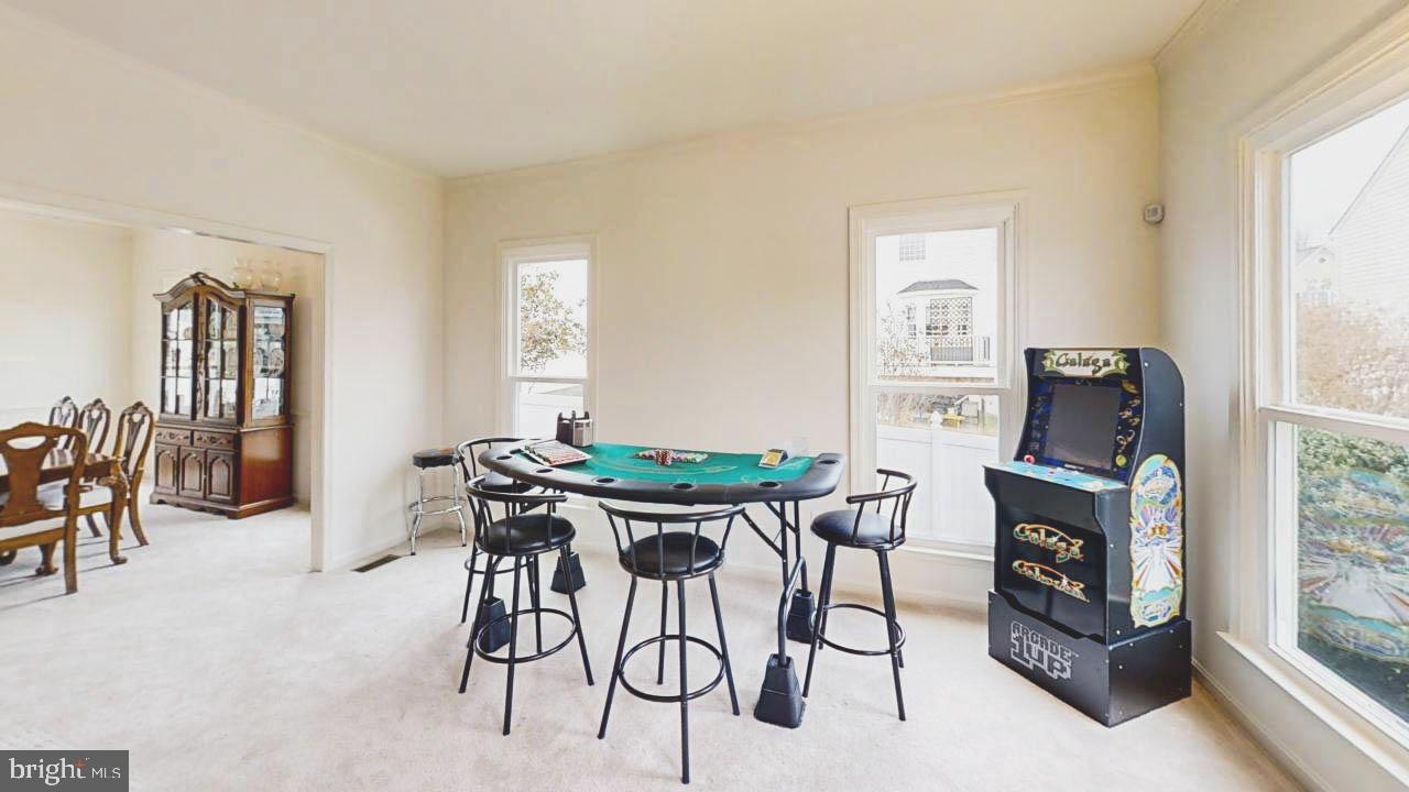 STAFFORD LAKES VILLAGE - Residential