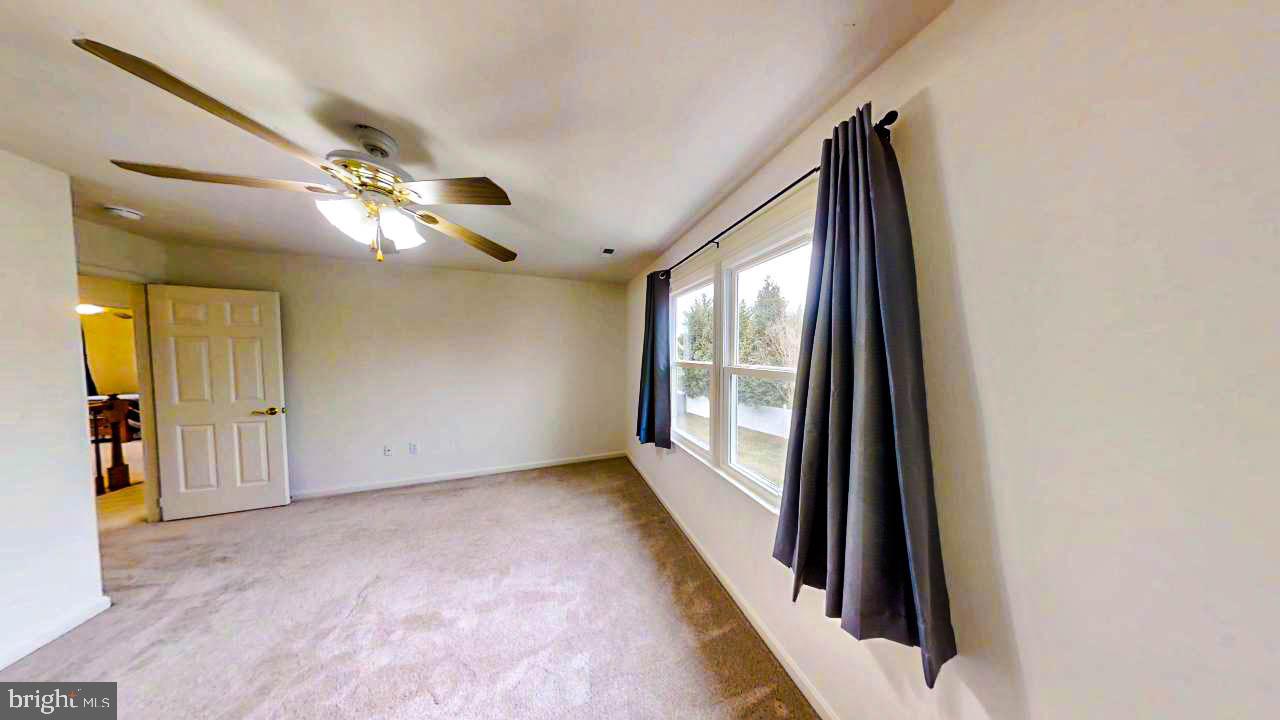 STAFFORD LAKES VILLAGE - Residential