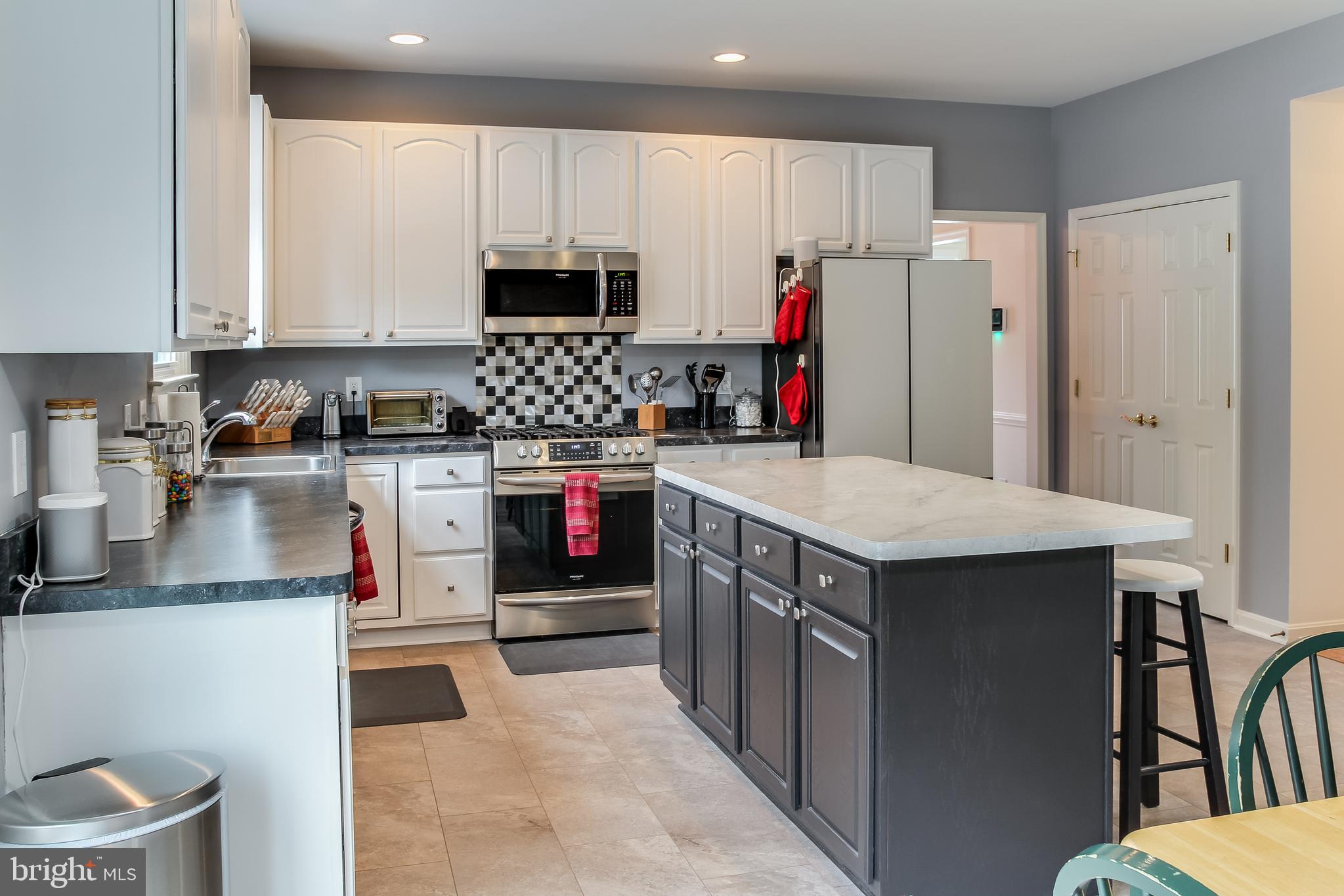 STAFFORD LAKES VILLAGE - Residential