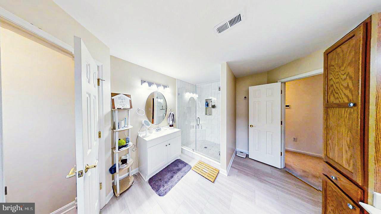 STAFFORD LAKES VILLAGE - Residential