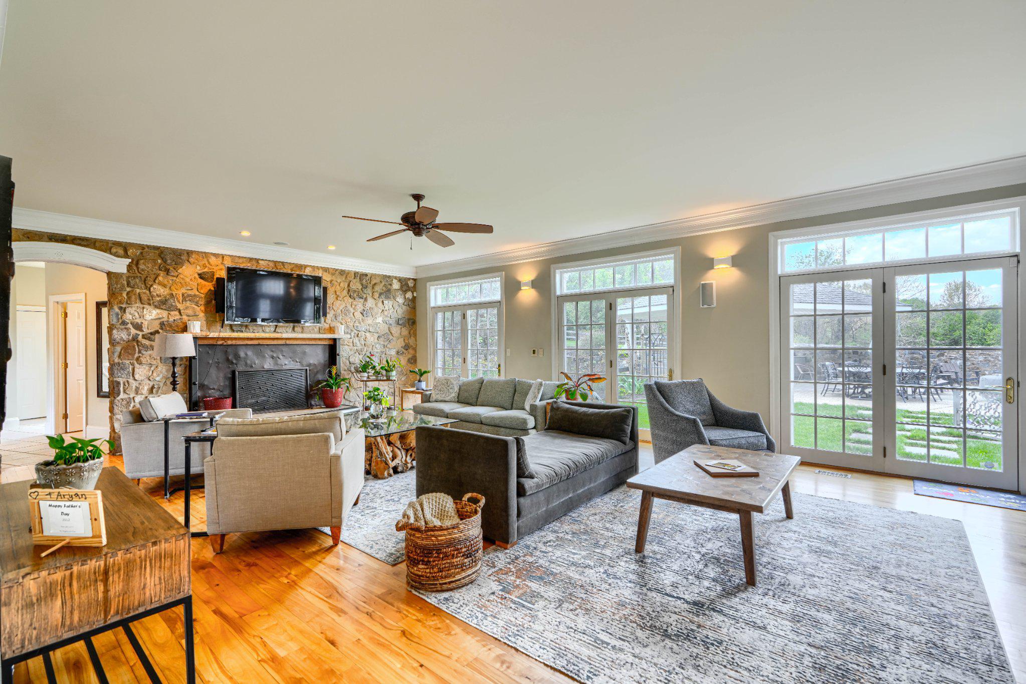 LUTHERVILLE - Residential