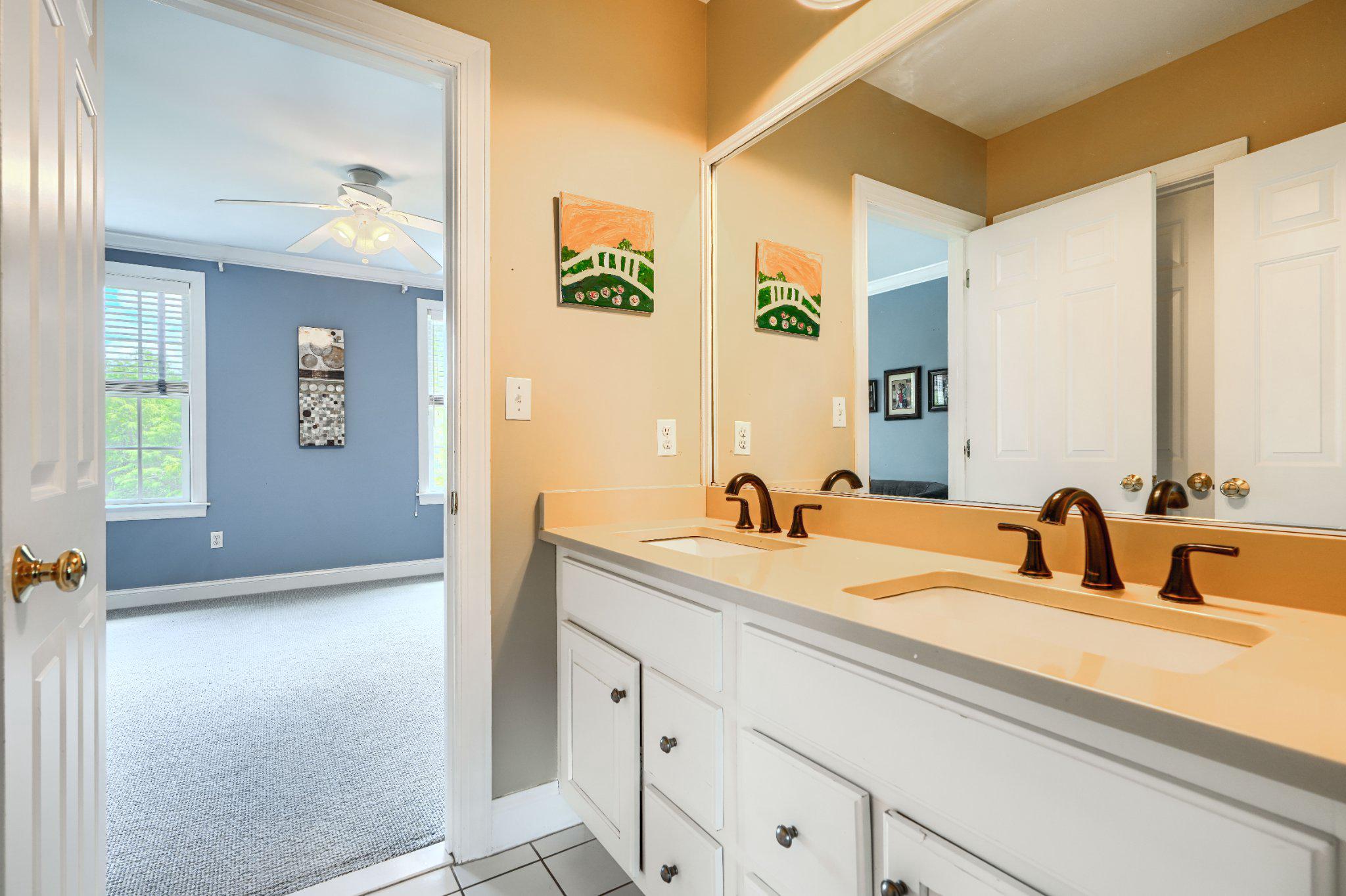 LUTHERVILLE - Residential