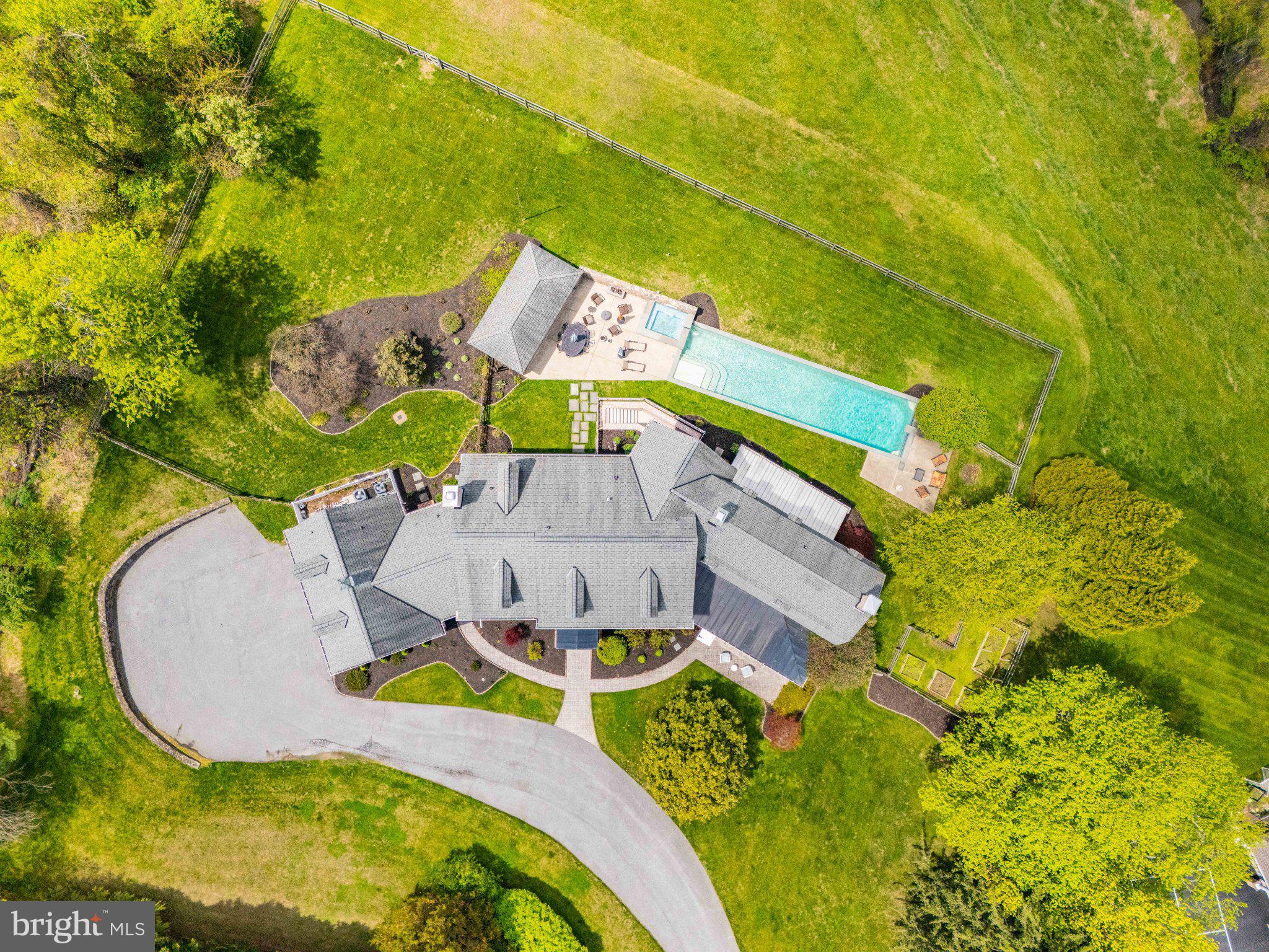 LUTHERVILLE - Residential