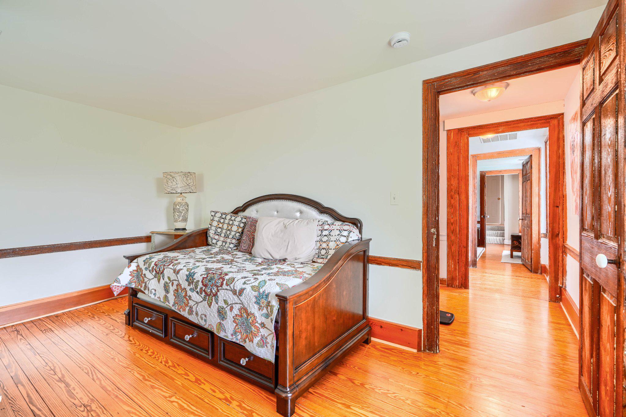 LUTHERVILLE - Residential