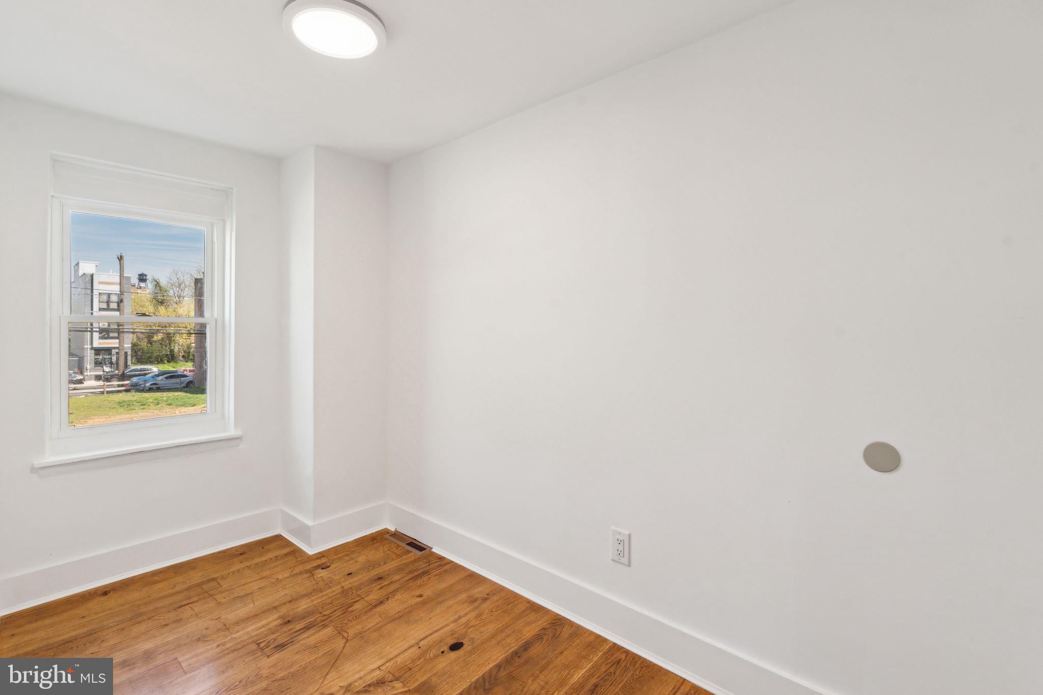 NORRIS SQUARE - Residential