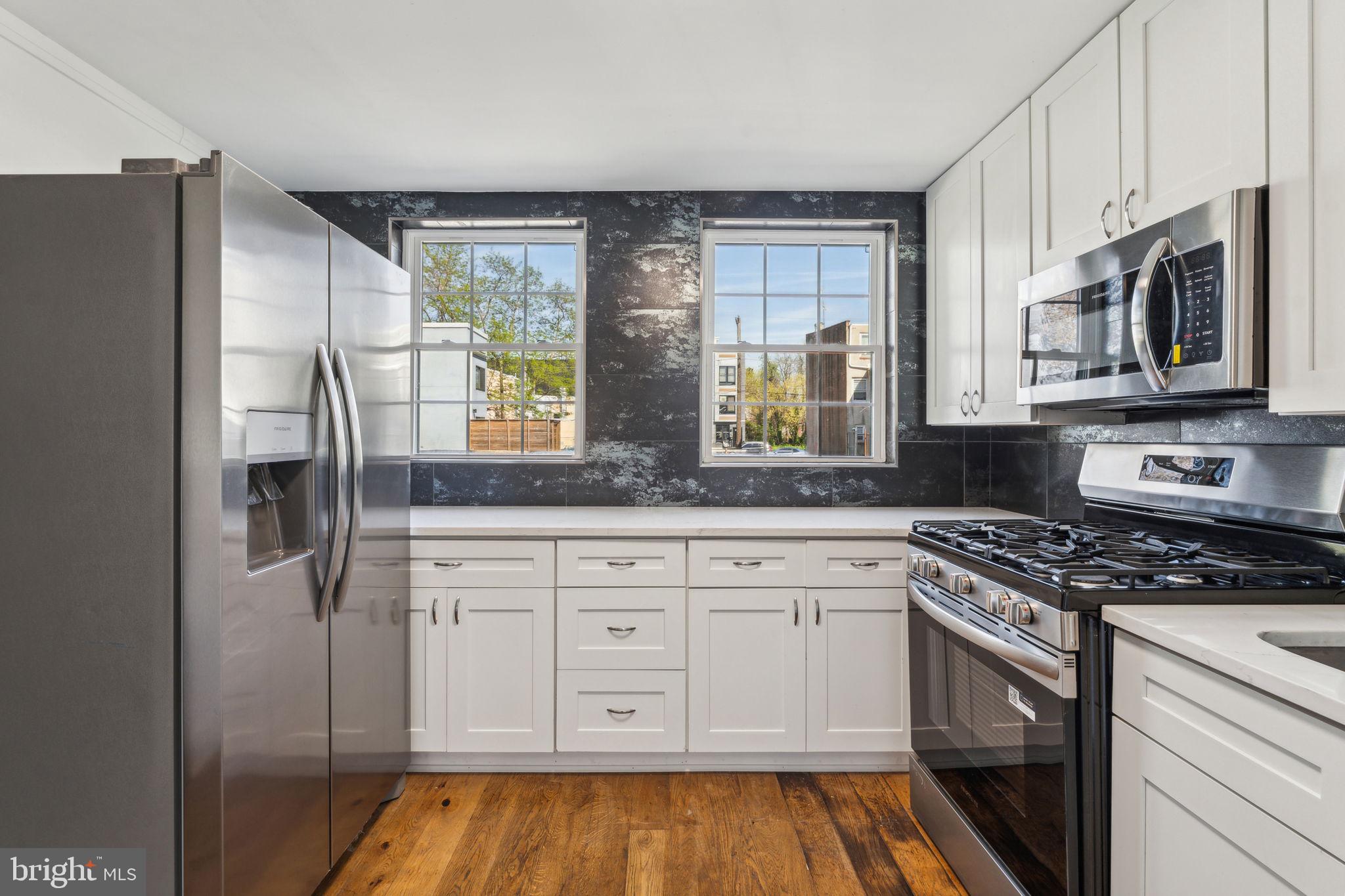 NORRIS SQUARE - Residential