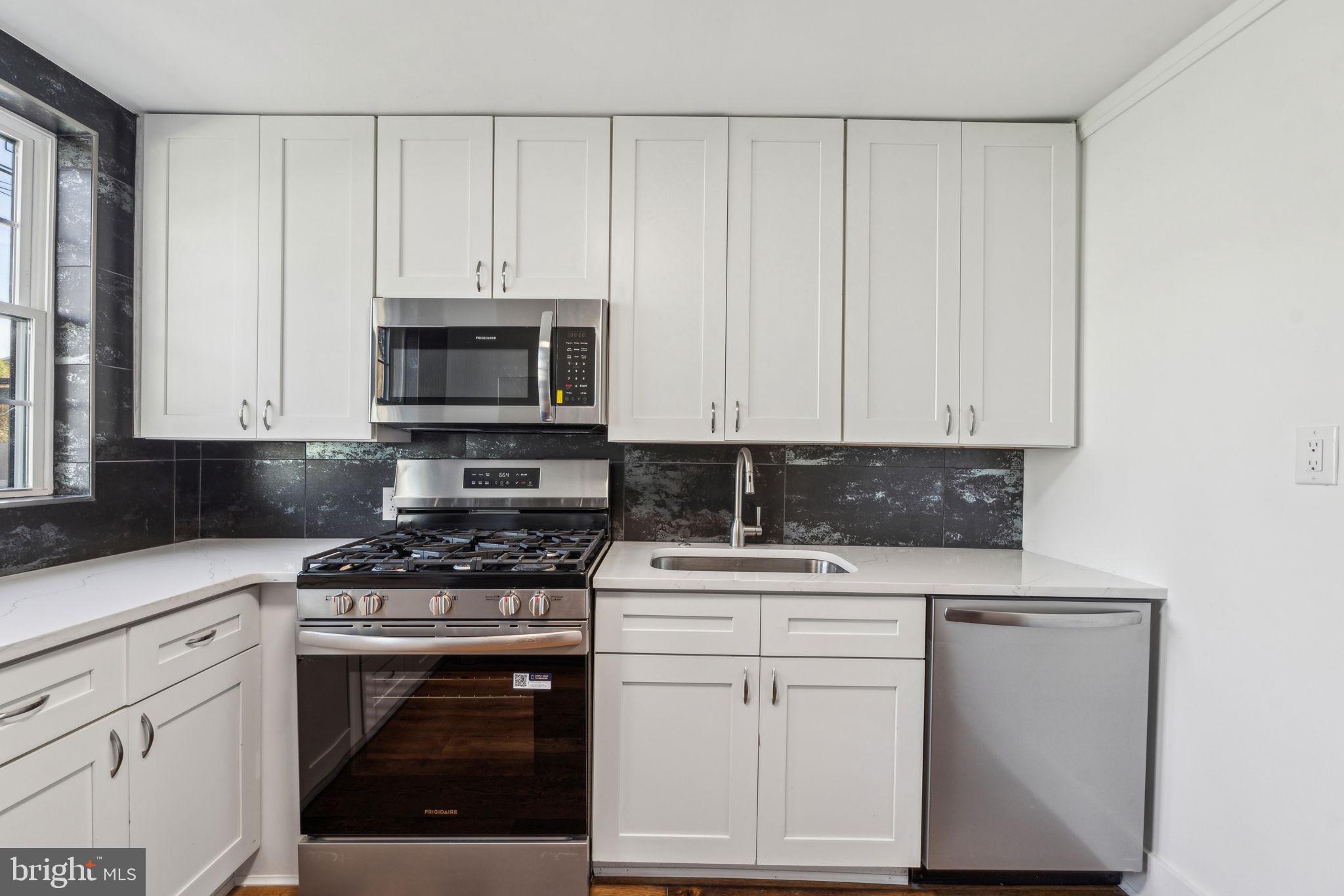 NORRIS SQUARE - Residential