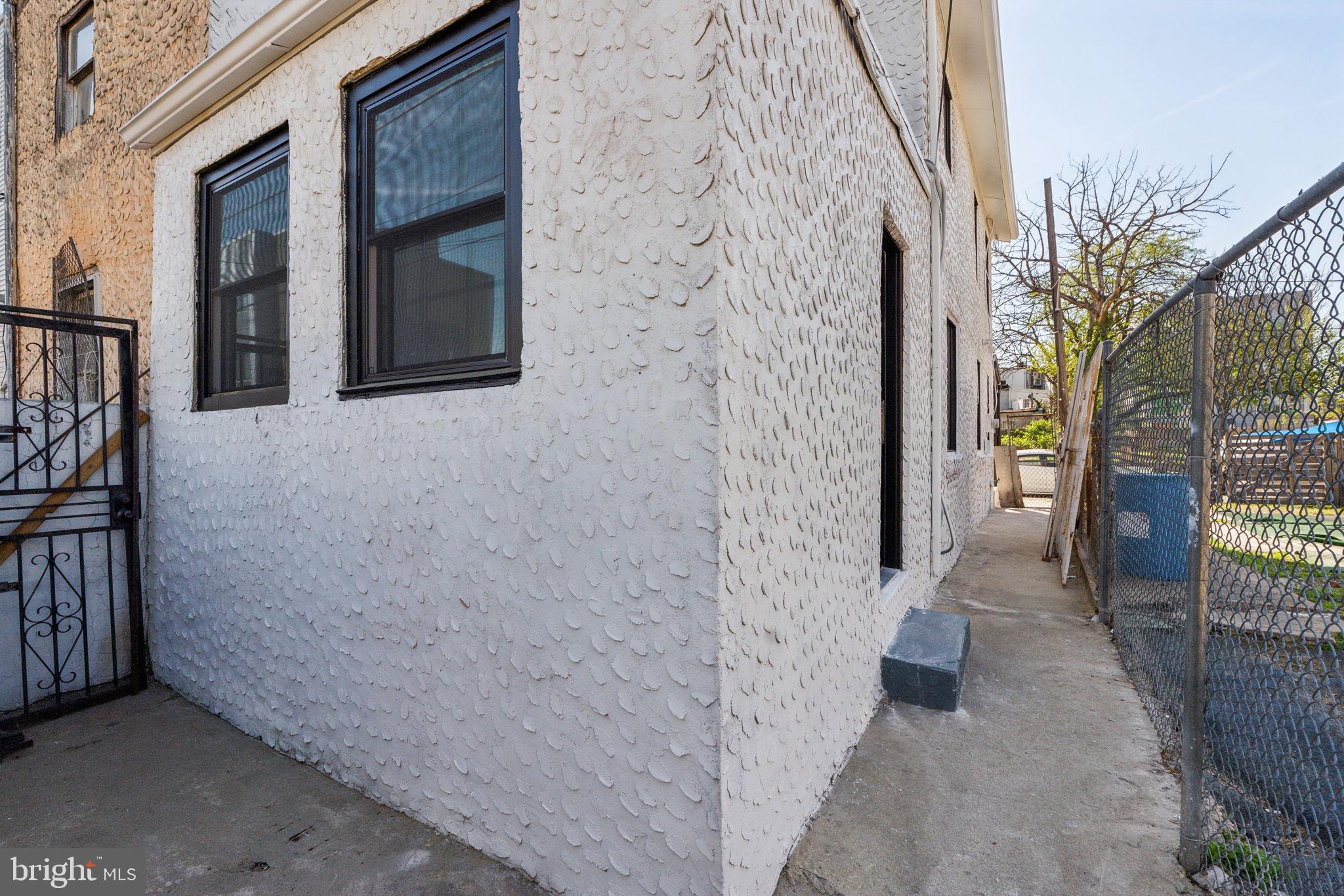 NORRIS SQUARE - Residential