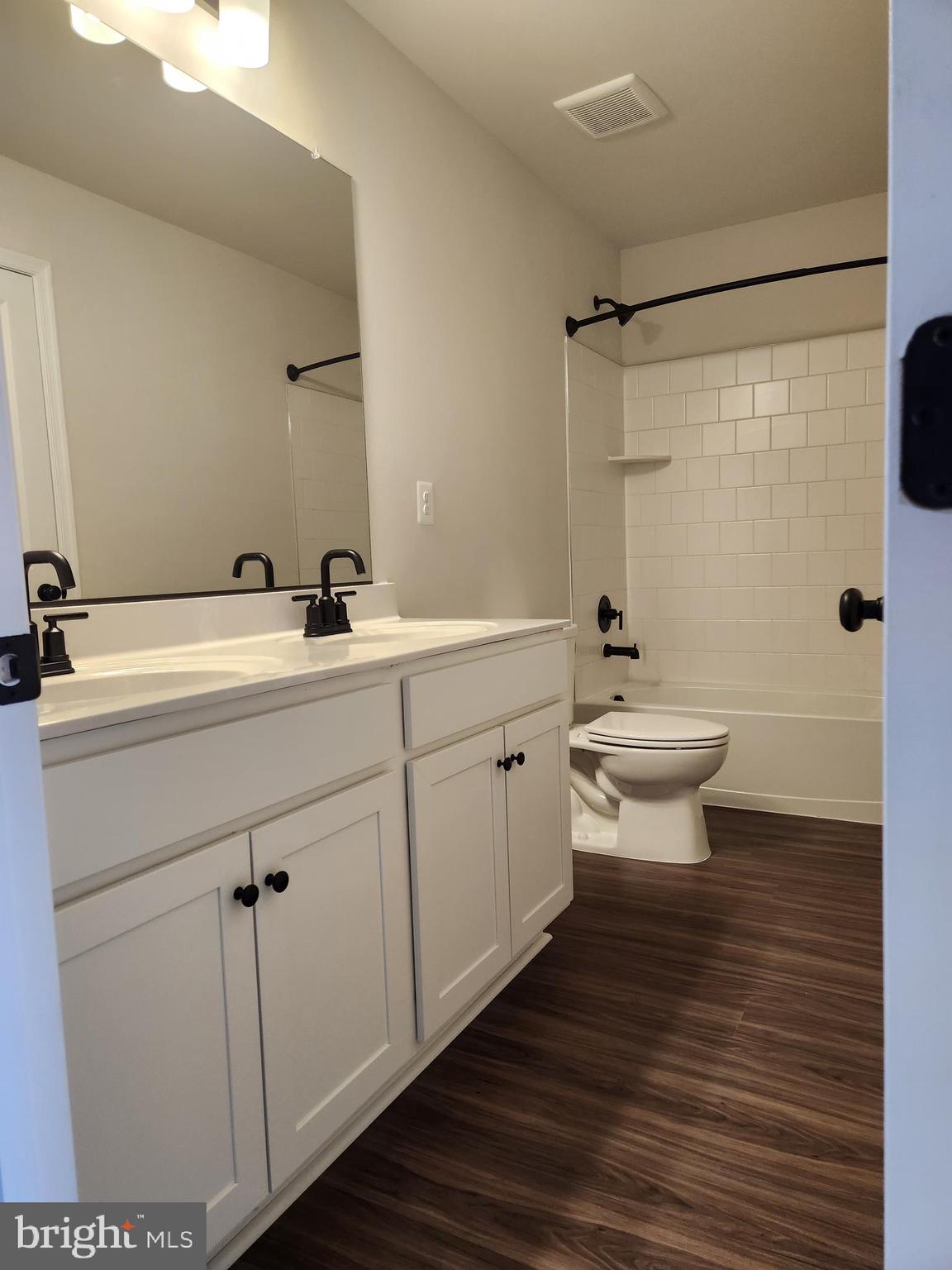 DILLON FARM - Residential Lease