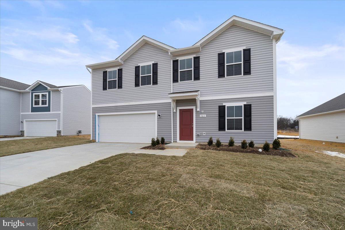 Gorgeous new construction for rent! 1 main level bathroom and bedroom/ office. 4 bedrooms on the second level with 2 full baths. 2nd level also features a loft living area for relaxing or game room! The pantry is also epic! 2 car garage. Home is built in a slab with no basement. Minutes drive to 81 and close to shopping and restaurants. No pets .
The Road Name is incorrect on Google maps. You will need to put 141 StiffRail instead of StiffTail Road.
When you enter Dillon Farm, make your first right at the round about and second left on stifftail... Go all the way to the end. The house is the last one to the left.