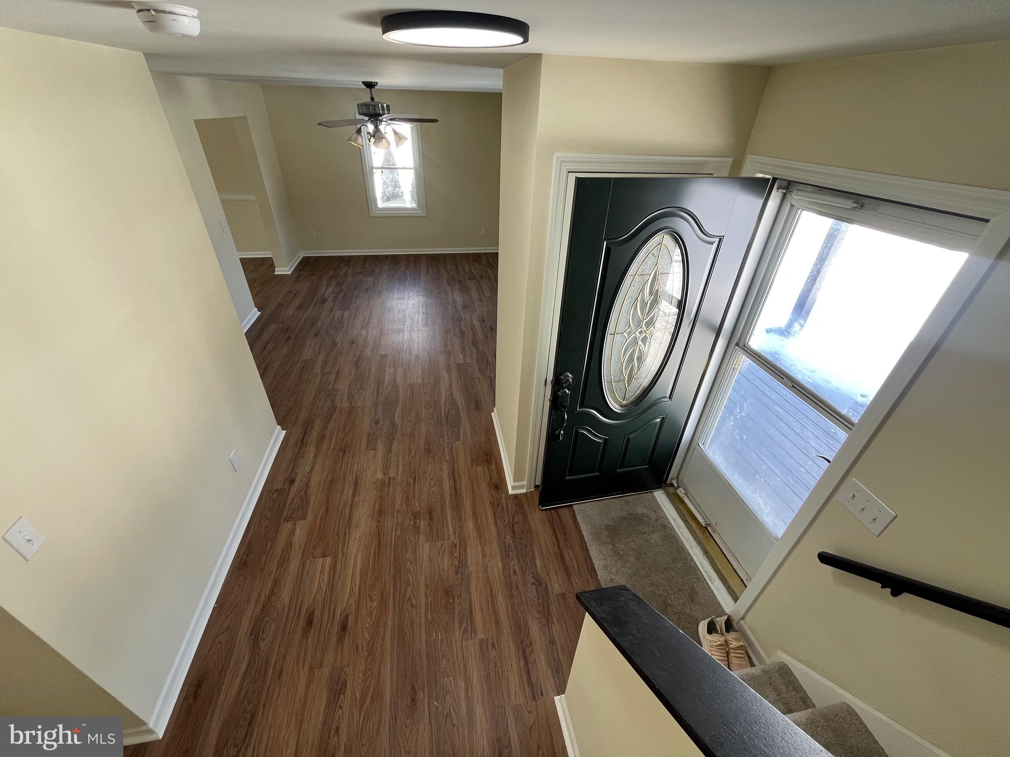 VILLAGE HOLLOW - Residential