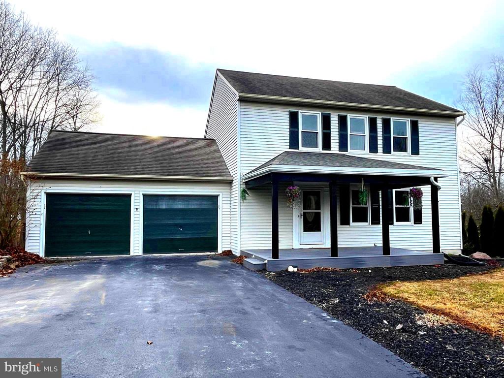 Photo of 325 Village Spring Lane, REINHOLDS, PA 17569 (MLS # PALA2083066)