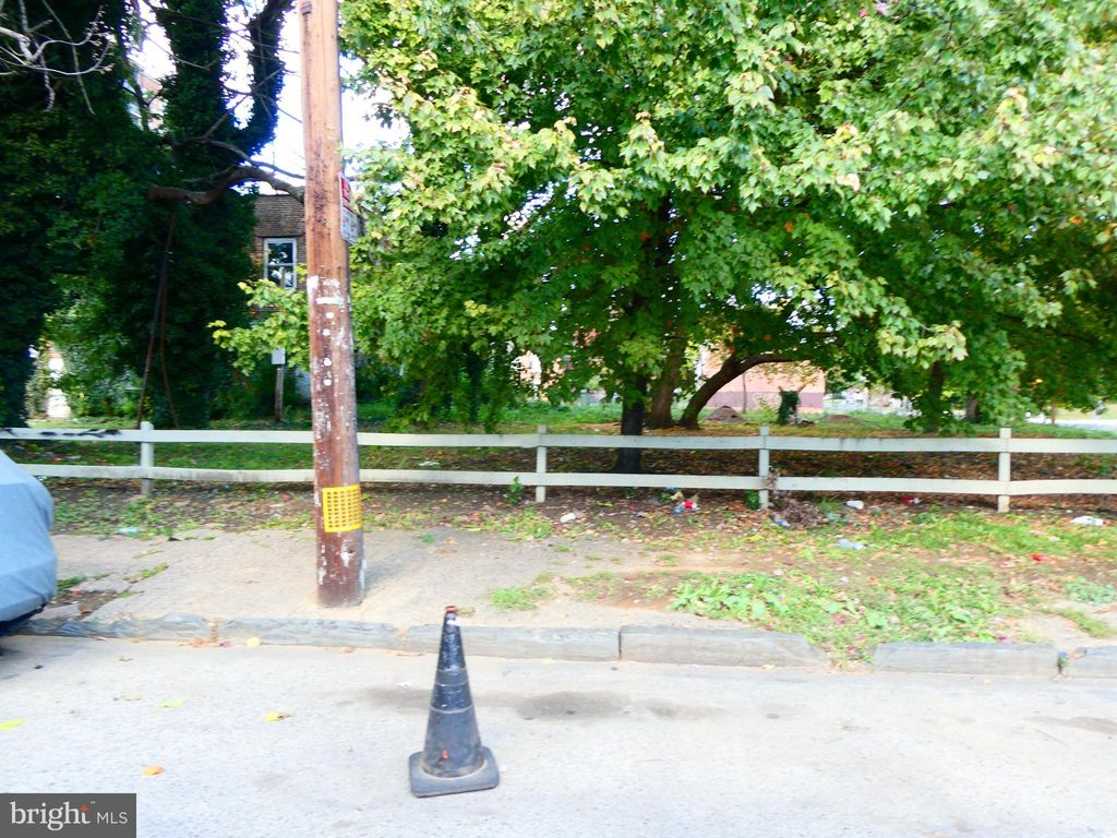 Photo of 920 Edgley Street, PHILADELPHIA, PA 19122 (MLS # PAPH2422290)