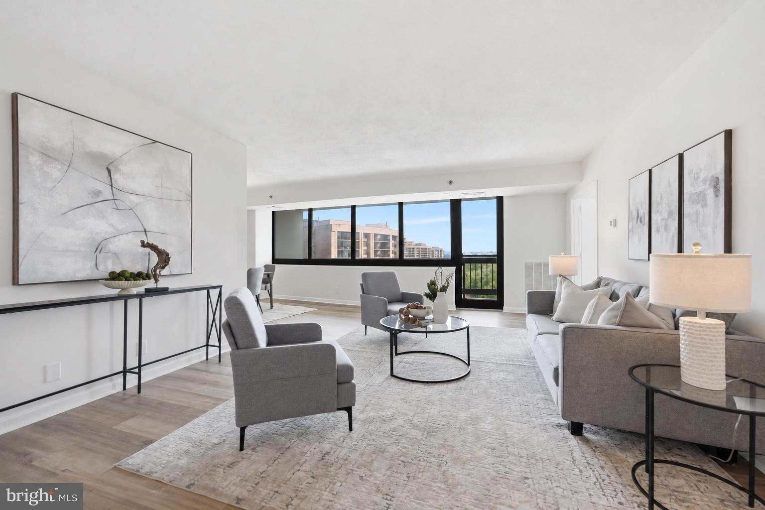 1805 CRYSTAL DRIVE 912S