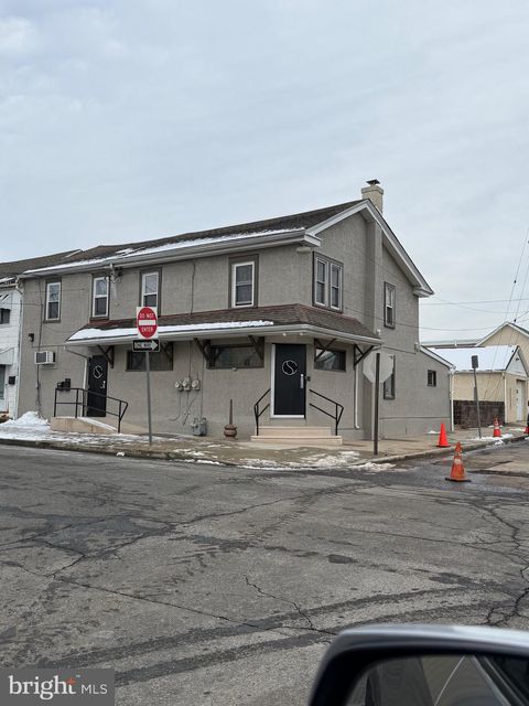 Multifamily For Sale - 78 S Charlotte Street<br/> POTTSTOWN, PA 19464