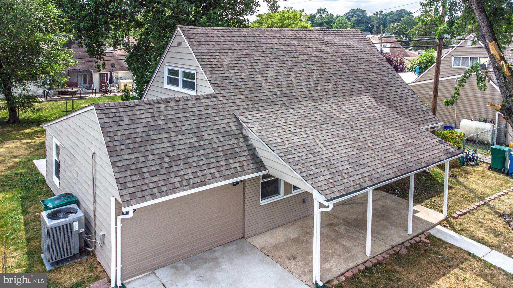 INDIAN CREEK - Residential Lease