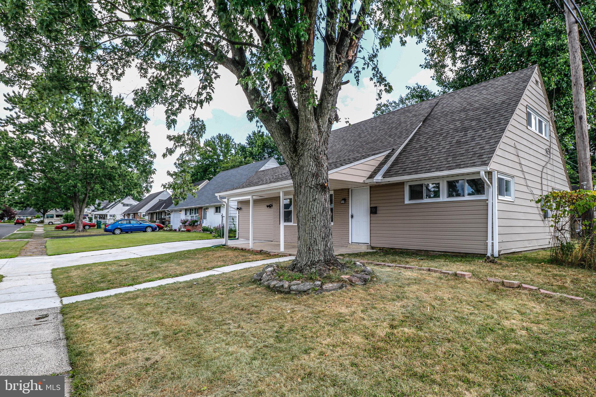 INDIAN CREEK - Residential Lease