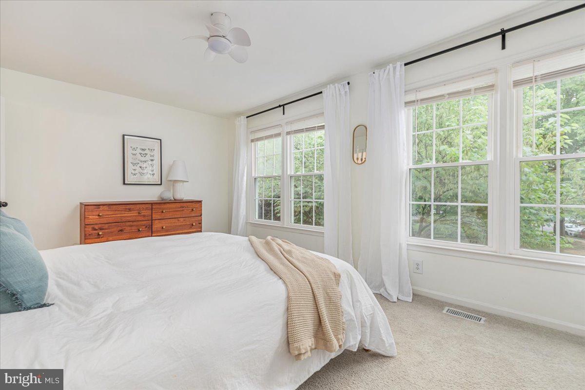 OAK SPRINGS - Residential