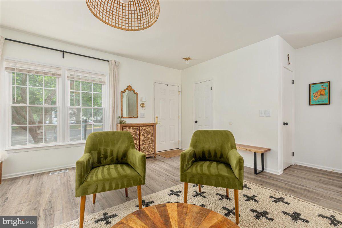 OAK SPRINGS - Residential