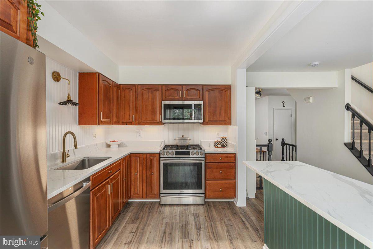 OAK SPRINGS - Residential