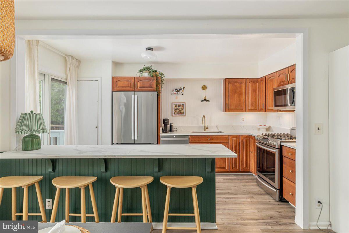 OAK SPRINGS - Residential
