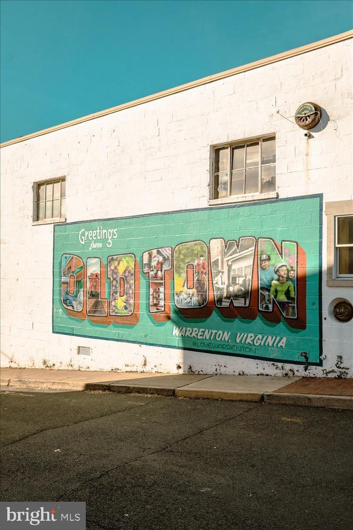 OAK SPRINGS - Residential