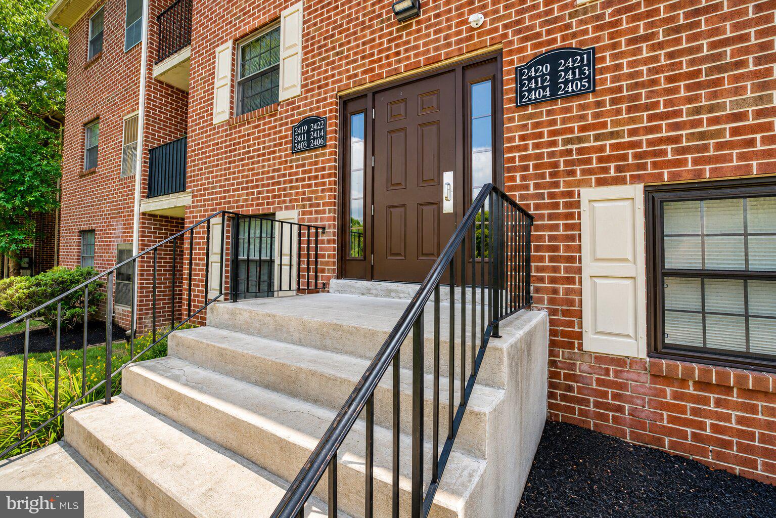 2419 POND VIEW DRIVE