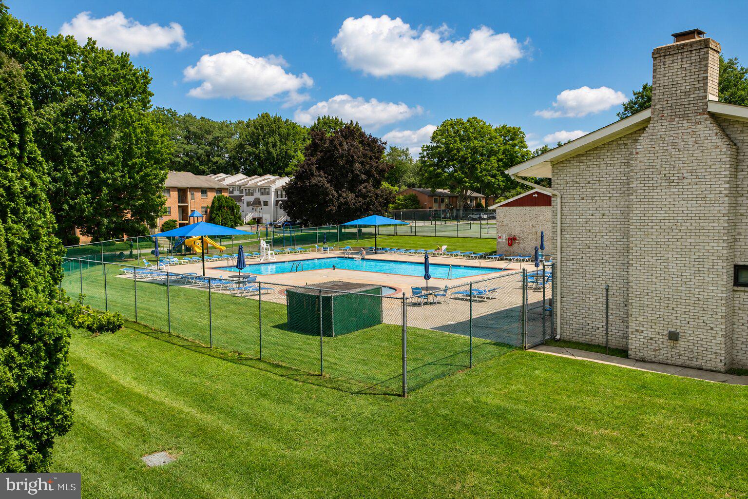 2419 POND VIEW DRIVE
