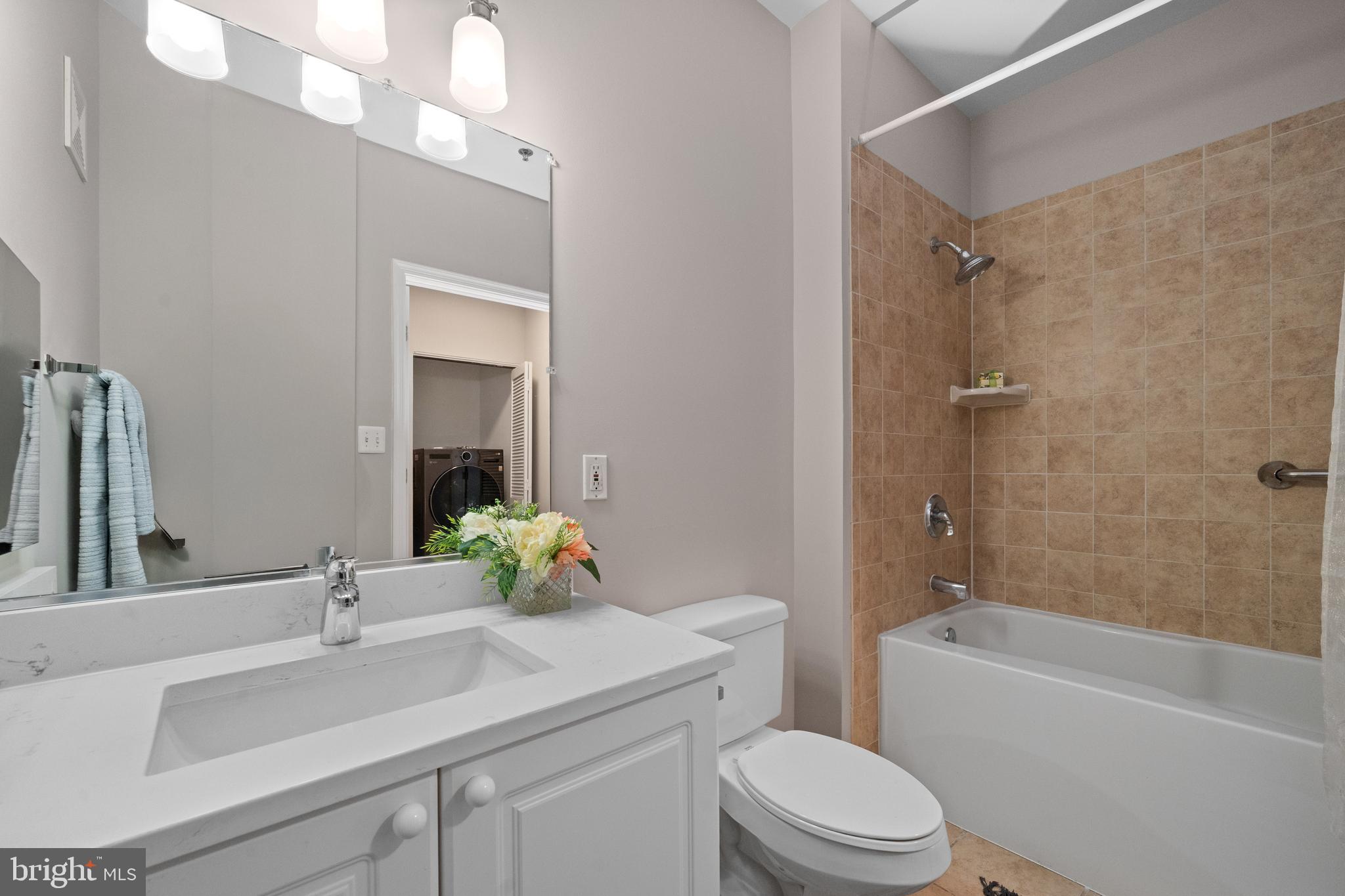 CAMERON STATION - Residential