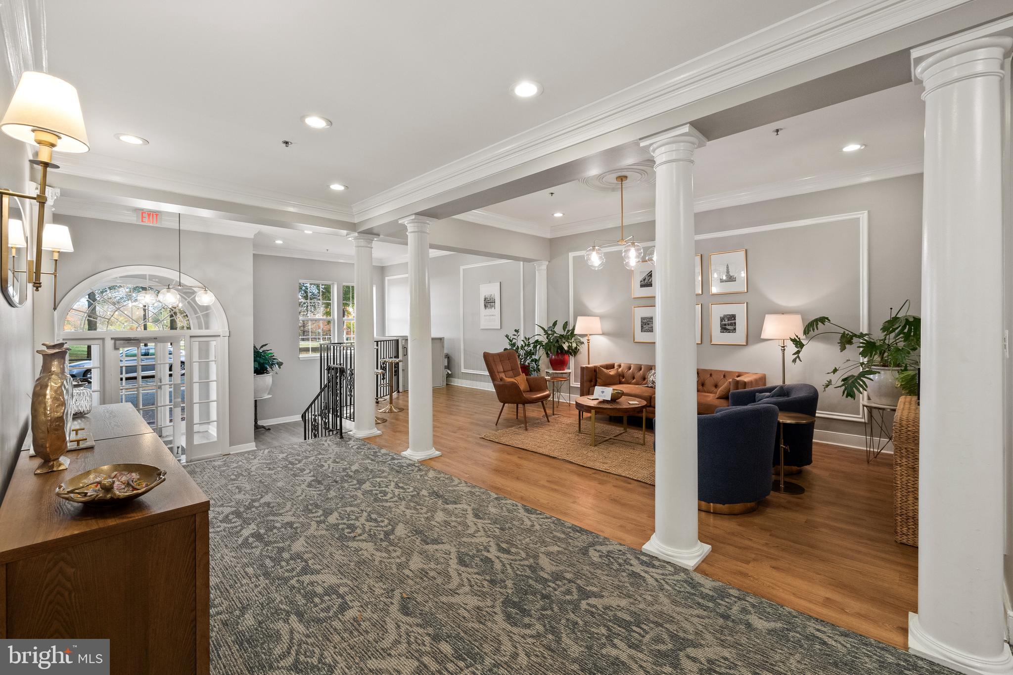 CAMERON STATION - Residential