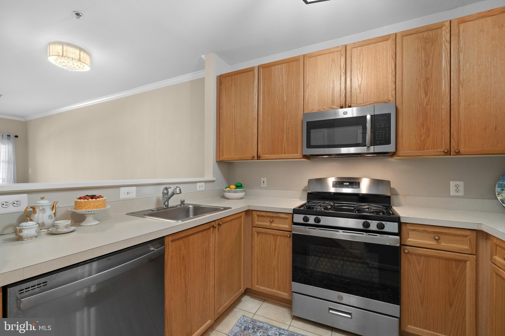 CAMERON STATION - Residential