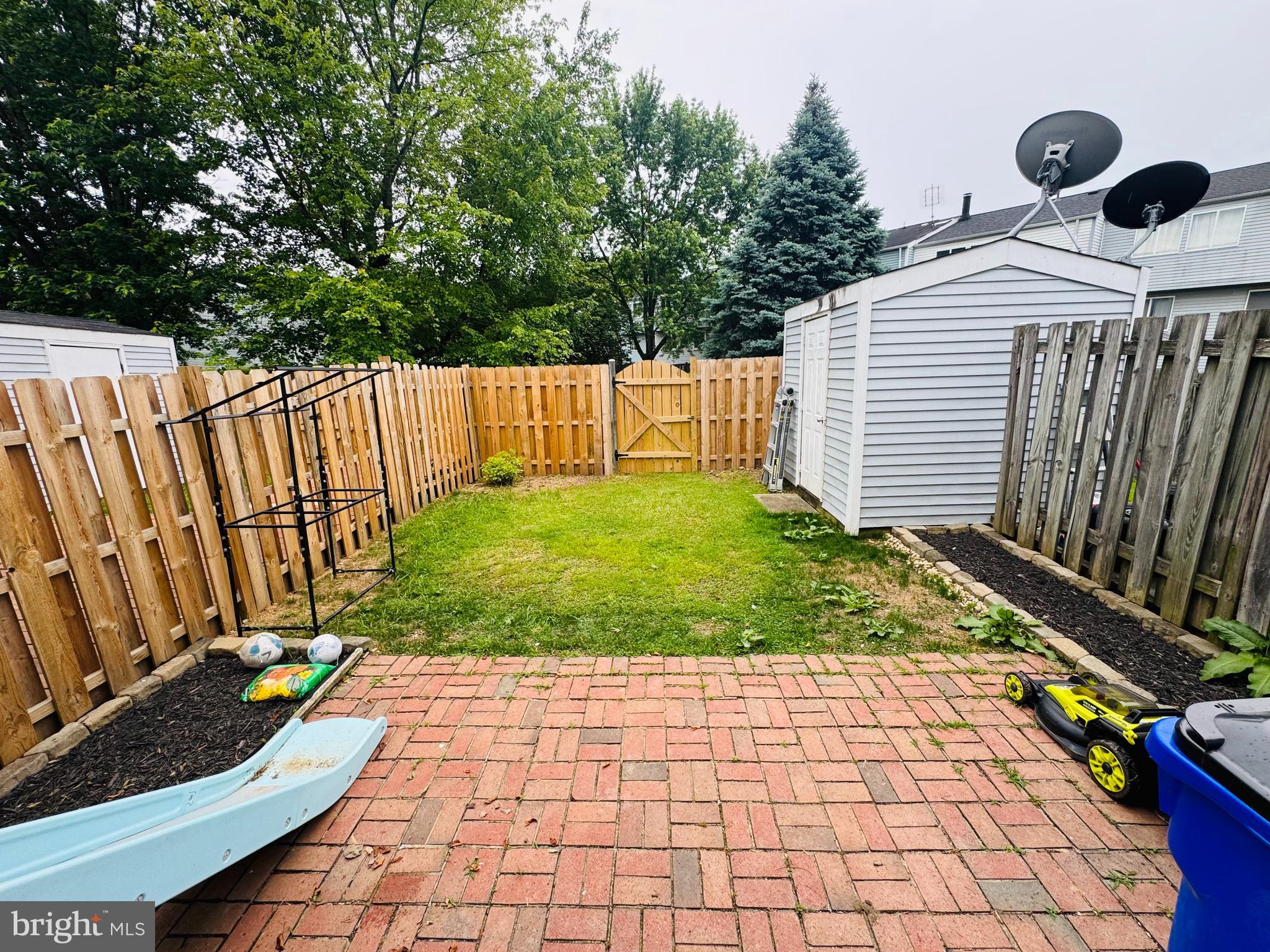6757 BRACE COURT