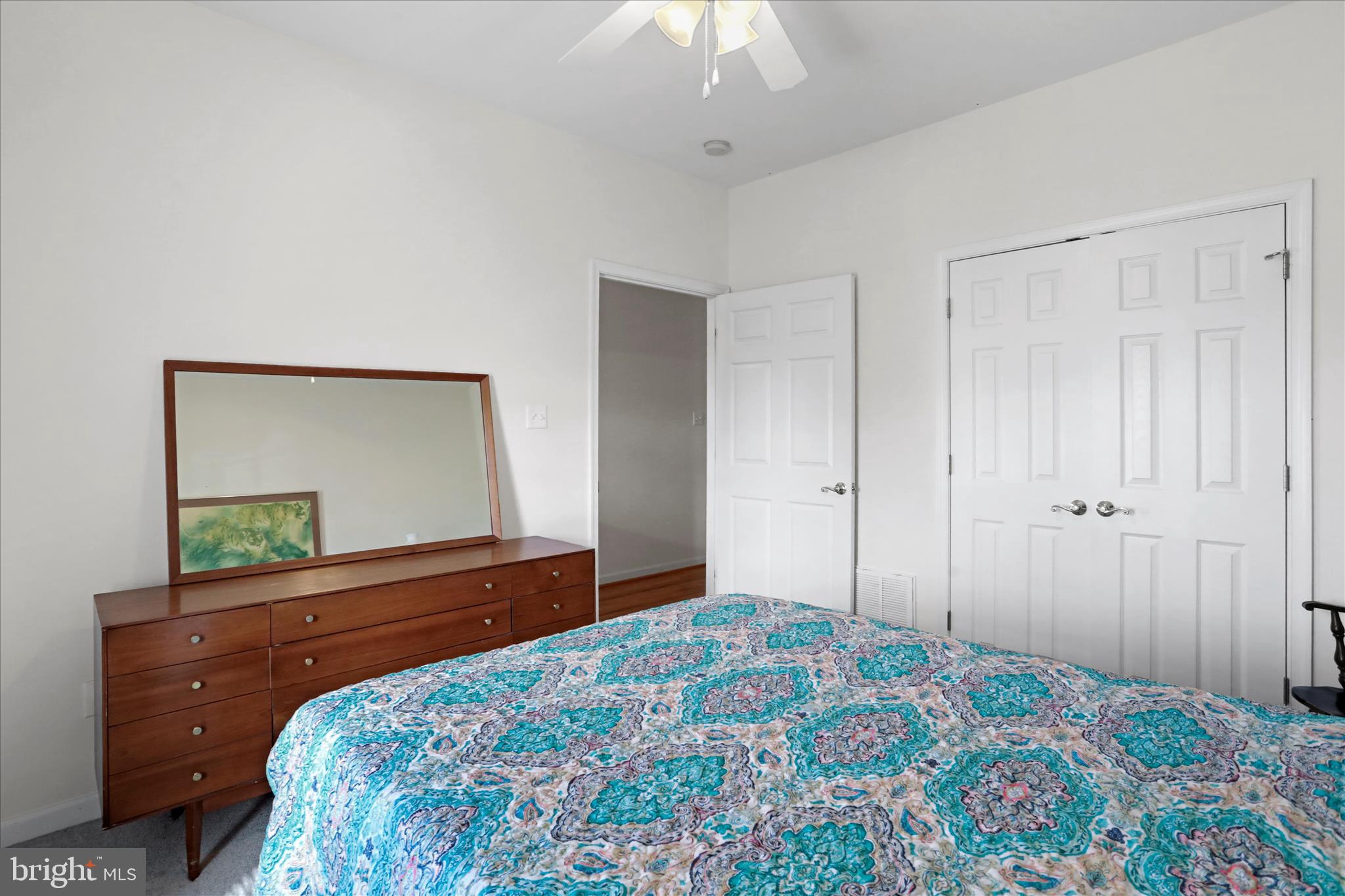 MOUNTAINVIEW - Residential