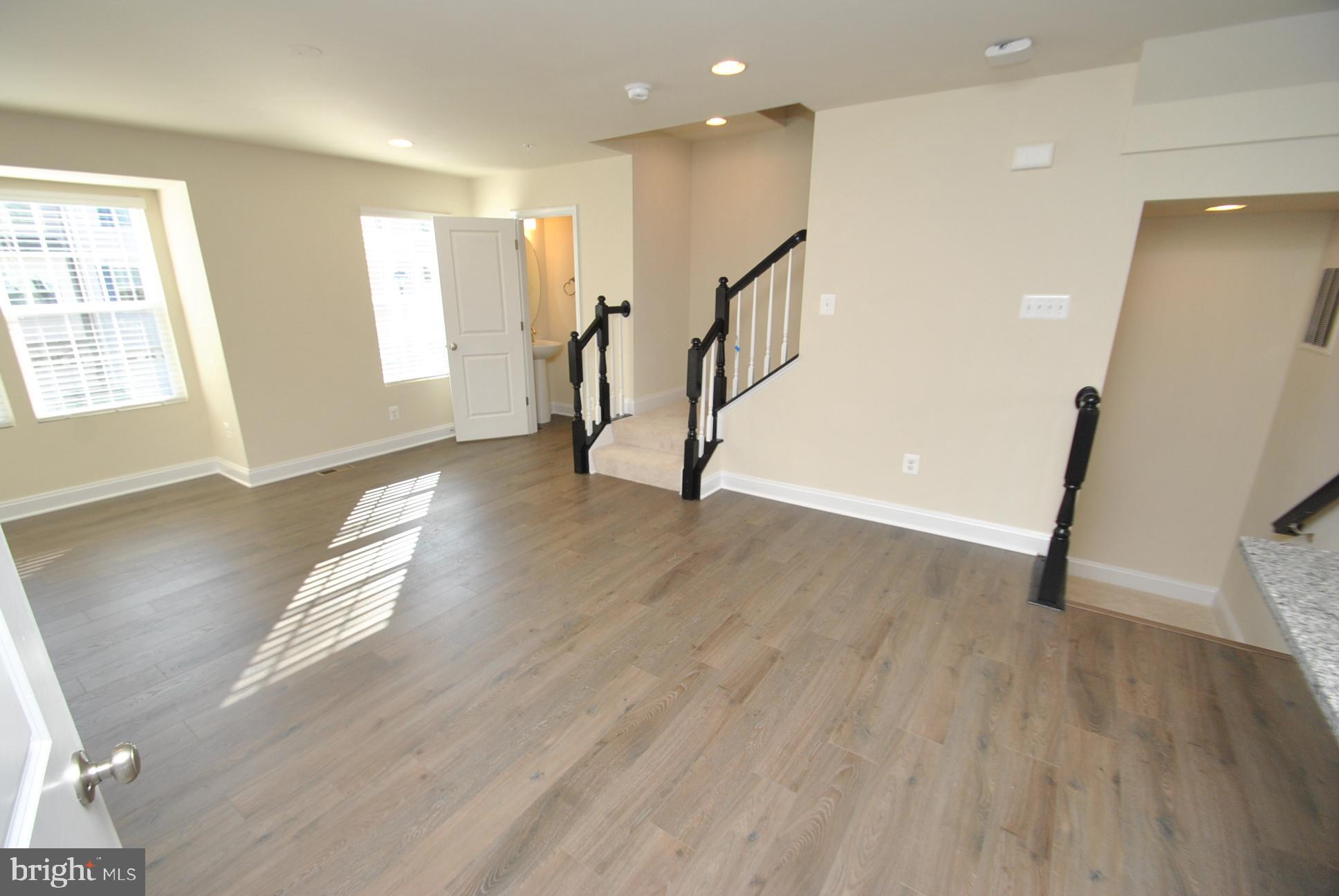 RAVENHURST GLEN - Residential