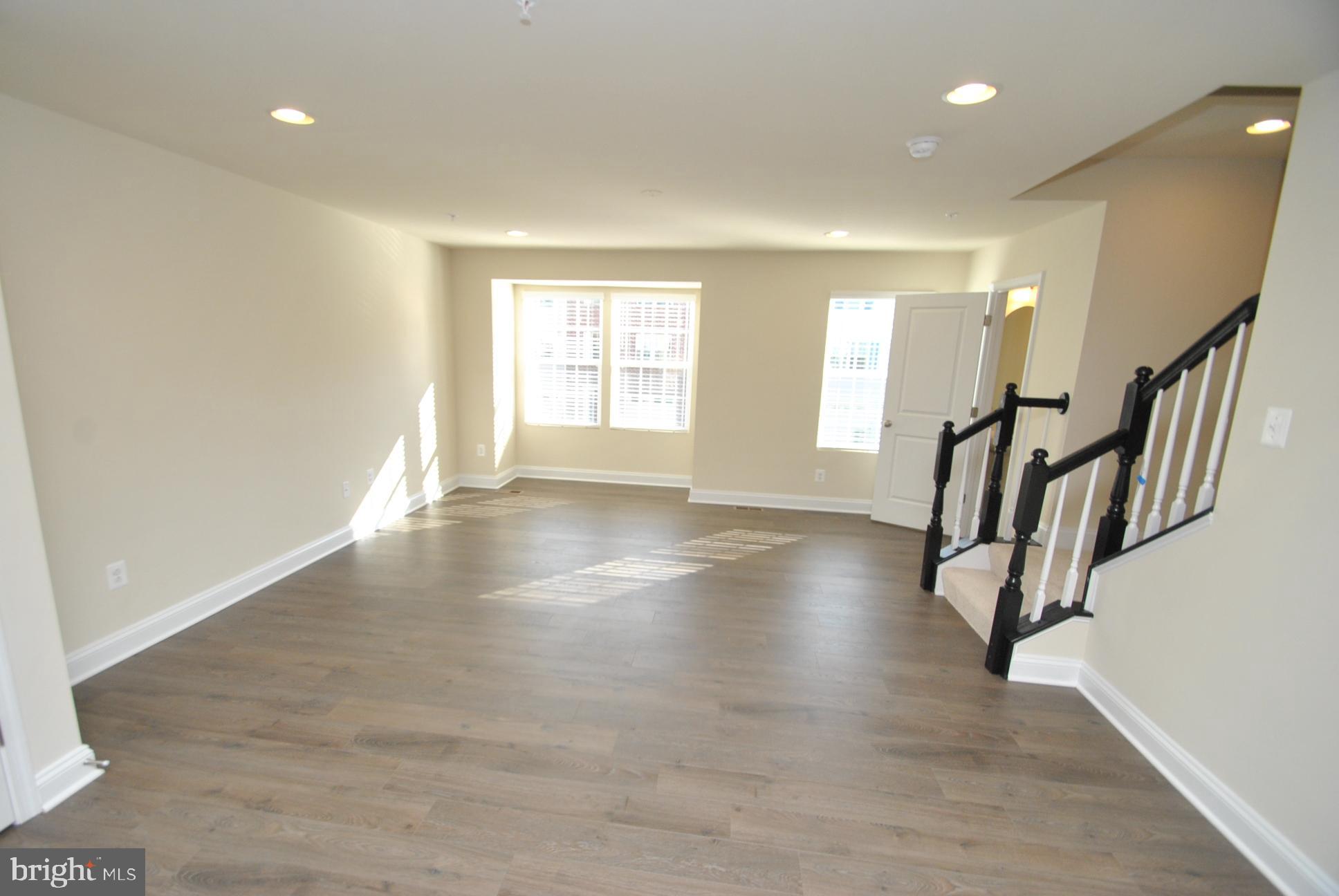 RAVENHURST GLEN - Residential