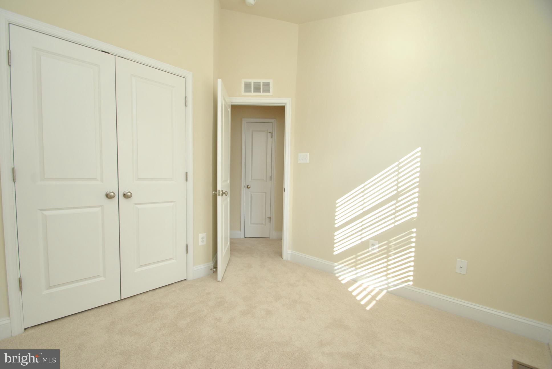 RAVENHURST GLEN - Residential