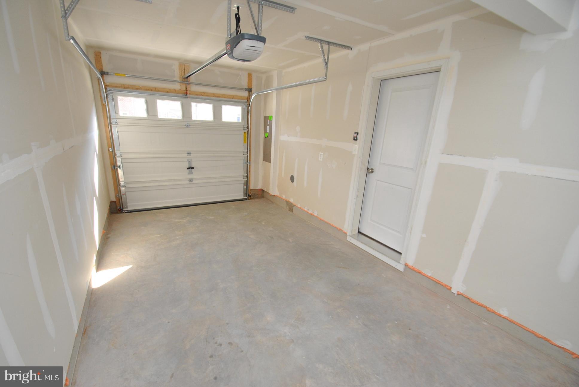 RAVENHURST GLEN - Residential