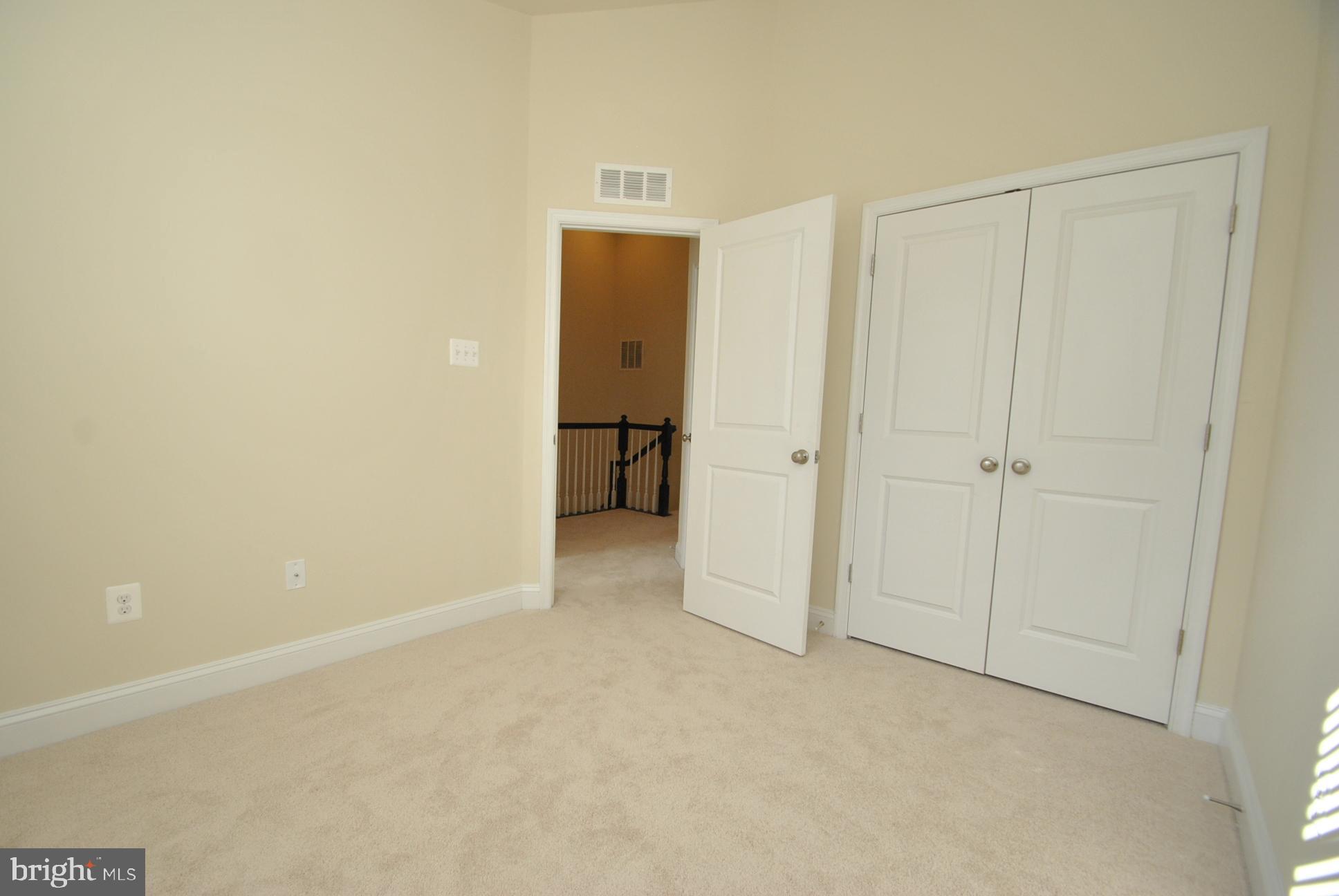 RAVENHURST GLEN - Residential