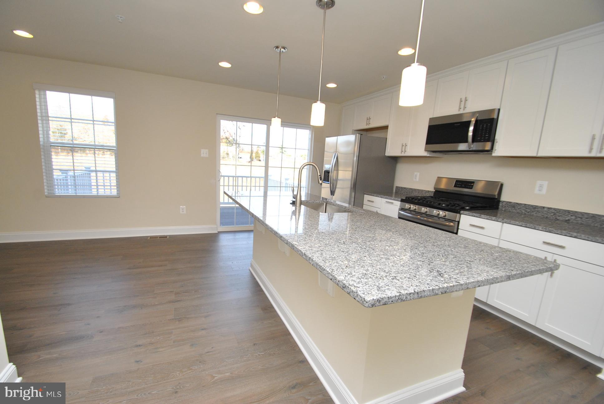 RAVENHURST GLEN - Residential